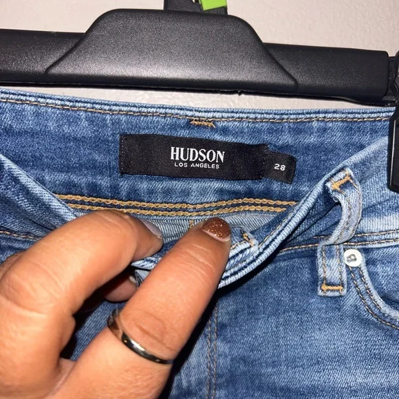 Hudson Jeans Blue Jean Shorts “Croxley” Mid-Rise Fitted